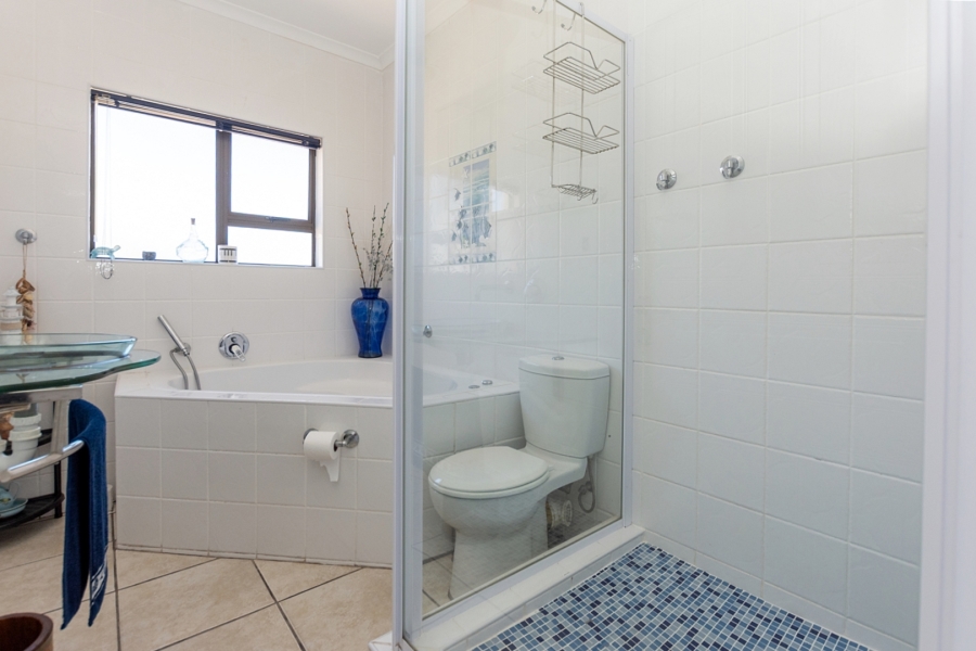 3 Bedroom Property for Sale in Country Club Western Cape